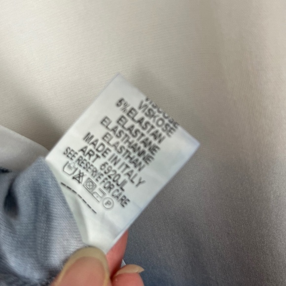 Tempo Paris Blue/White Ombré Asymmetrical Sheer Blouse with Cami; Size M - Picture 8 of 9